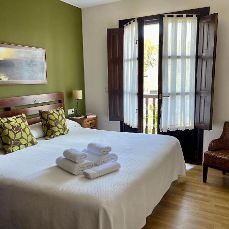 Hotel Rural El Texeu Parres de Llanes ภายนอก รูปภาพ