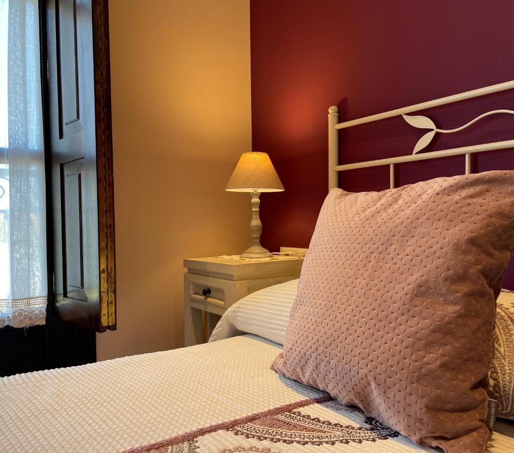 Hotel Rural El Texeu Parres de Llanes ภายนอก รูปภาพ